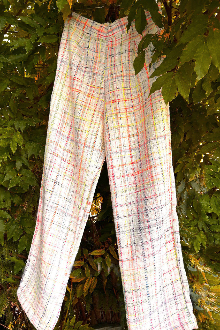 Hose Farbigen Fäden